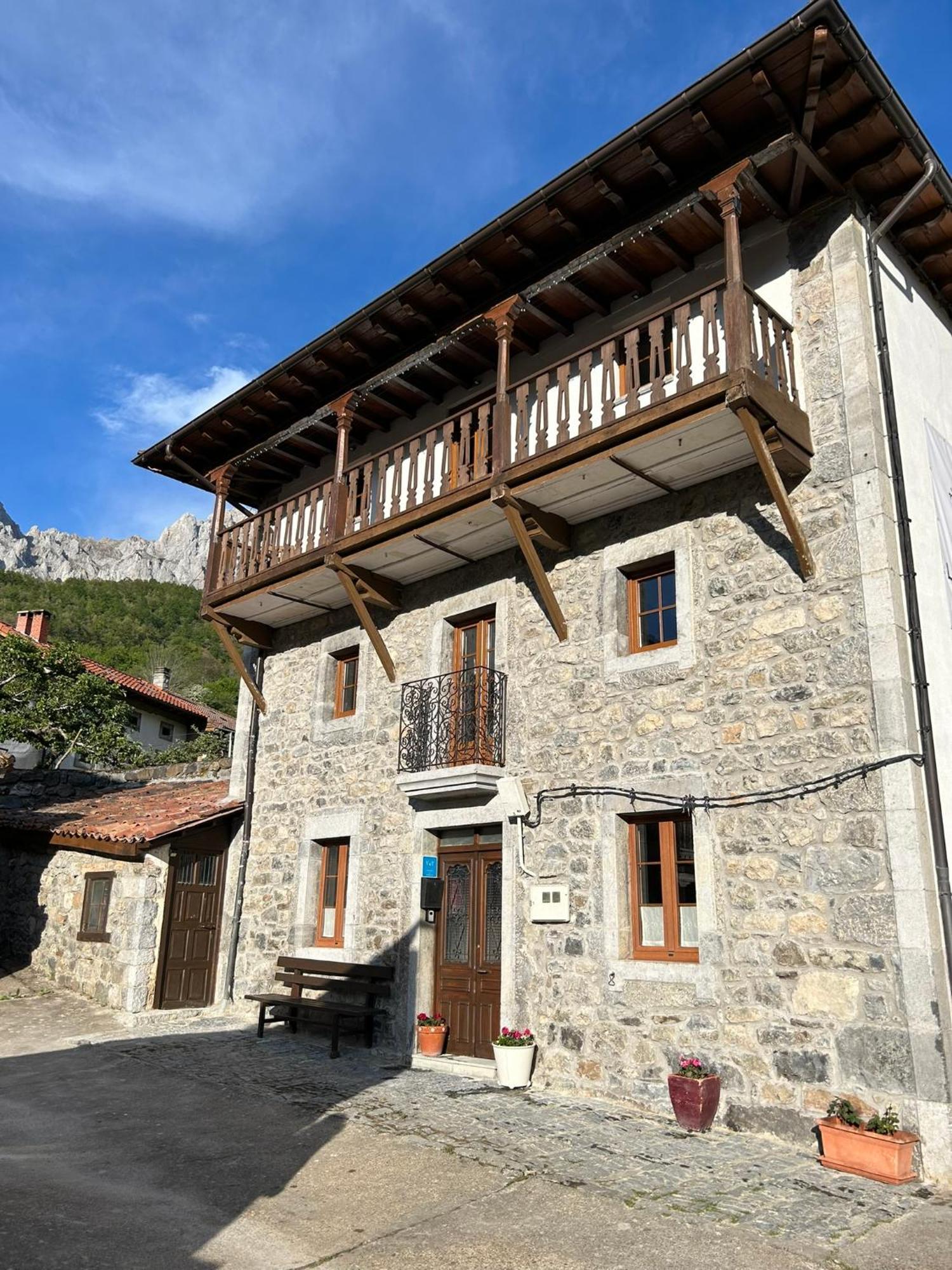 La Balconada De Valdeon Βίλα Posada De Valdeon Εξωτερικό φωτογραφία